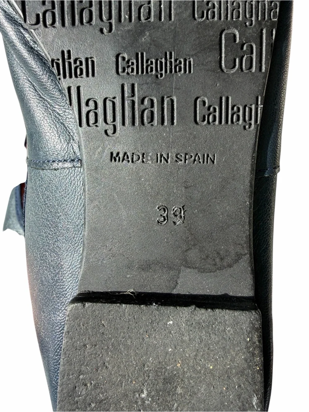 Callaghan navy leather ballet flat